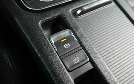 Volkswagen Passat B8 рестайлинг, 2018 год, 2 300 000 рублей, 21 фотография