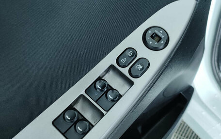 Hyundai Solaris II рестайлинг, 2015 год, 999 000 рублей, 9 фотография