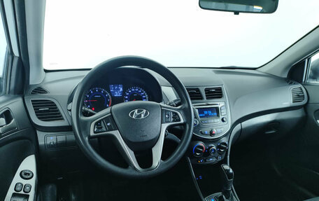 Hyundai Solaris II рестайлинг, 2015 год, 999 000 рублей, 11 фотография