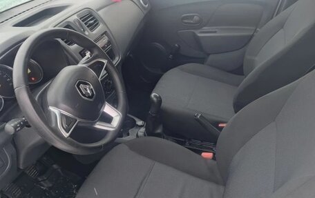 Renault Logan II, 2020 год, 800 000 рублей, 5 фотография