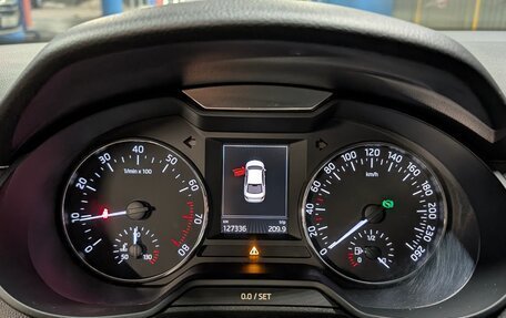 Skoda Octavia, 2015 год, 1 700 000 рублей, 19 фотография