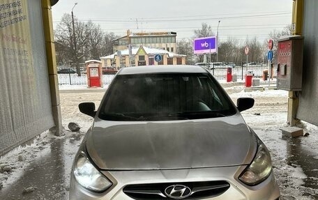 Hyundai Solaris II рестайлинг, 2014 год, 355 000 рублей, 3 фотография