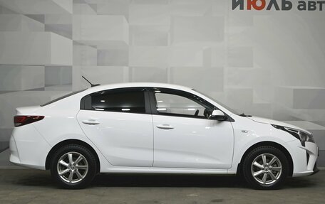 KIA Rio IV, 2021 год, 1 610 000 рублей, 8 фотография