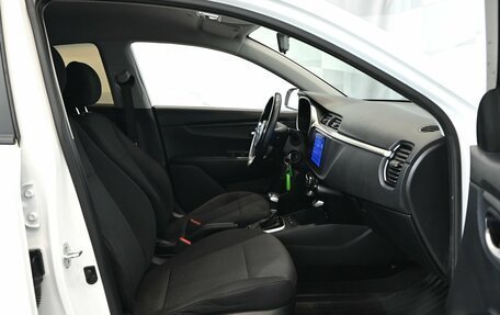 KIA Rio IV, 2021 год, 1 610 000 рублей, 10 фотография