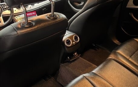 Mercedes-Benz E-Класс, 2018 год, 2 850 000 рублей, 1 фотография