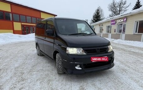 Honda Stepwgn II рестайлинг, 2003 год, 850 000 рублей, 3 фотография