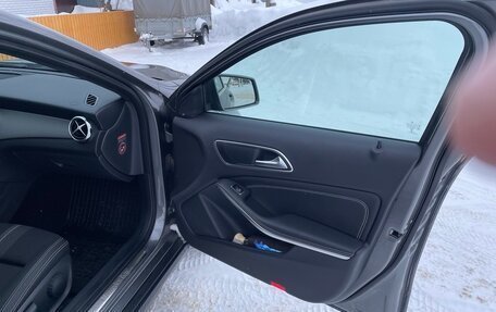 Mercedes-Benz GLA, 2019 год, 3 050 000 рублей, 11 фотография