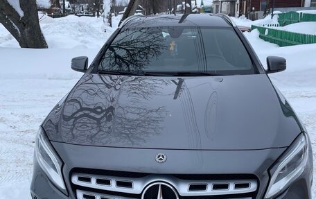 Mercedes-Benz GLA, 2019 год, 3 050 000 рублей, 16 фотография