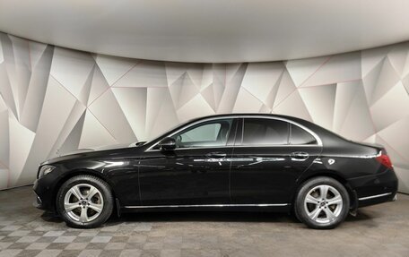 Mercedes-Benz E-Класс, 2019 год, 3 997 000 рублей, 5 фотография