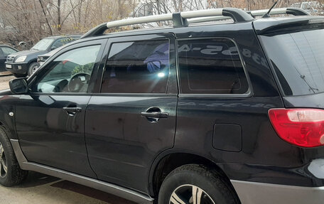 Mitsubishi Outlander III рестайлинг 3, 2008 год, 700 000 рублей, 6 фотография