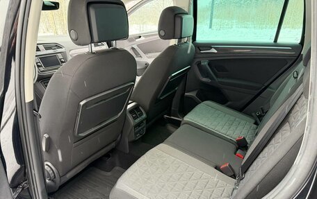 Volkswagen Tiguan II, 2021 год, 2 990 000 рублей, 9 фотография