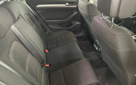 Volkswagen Passat B8 рестайлинг, 2017 год, 1 699 000 рублей, 20 фотография