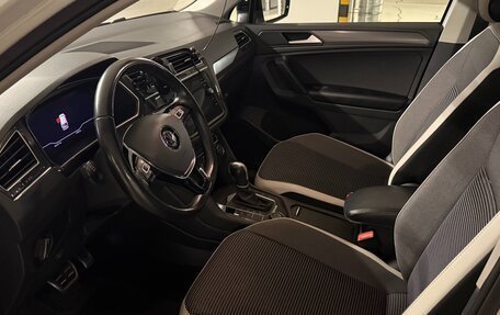 Volkswagen Tiguan II, 2020 год, 2 800 000 рублей, 9 фотография