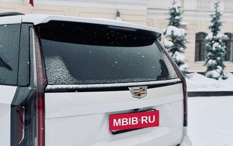 Cadillac Escalade V, 2023 год, 12 990 000 рублей, 10 фотография