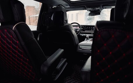 Cadillac Escalade V, 2023 год, 12 990 000 рублей, 26 фотография