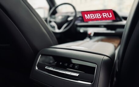 Cadillac Escalade V, 2023 год, 12 990 000 рублей, 24 фотография