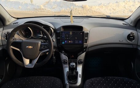 Chevrolet Cruze II, 2009 год, 850 000 рублей, 7 фотография