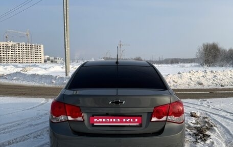 Chevrolet Cruze II, 2009 год, 850 000 рублей, 5 фотография