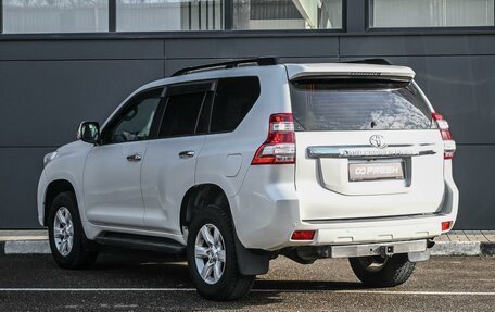 Toyota Land Cruiser Prado 150 рестайлинг 2, 2013 год, 3 349 000 рублей, 2 фотография