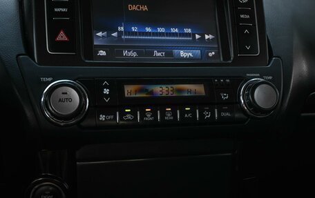 Toyota Land Cruiser Prado 150 рестайлинг 2, 2013 год, 3 349 000 рублей, 20 фотография