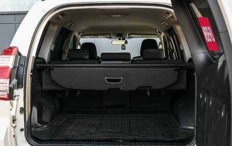 Toyota Land Cruiser Prado 150 рестайлинг 2, 2013 год, 3 349 000 рублей, 24 фотография