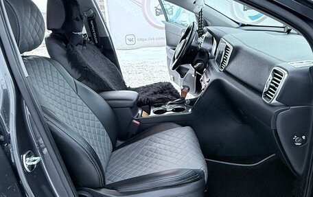 KIA Sportage IV рестайлинг, 2018 год, 2 350 000 рублей, 32 фотография