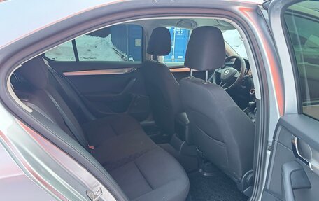 Skoda Octavia, 2018 год, 1 900 000 рублей, 12 фотография