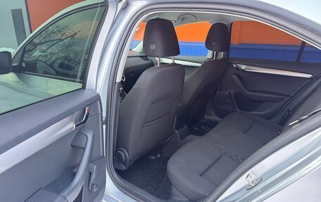 Skoda Octavia, 2018 год, 1 900 000 рублей, 13 фотография