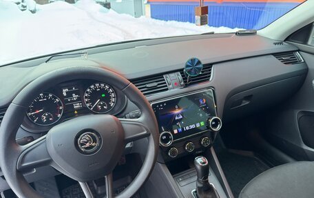 Skoda Octavia, 2018 год, 1 900 000 рублей, 16 фотография