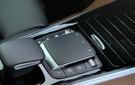 Mercedes-Benz GLB, 2022 год, 2 540 000 рублей, 15 фотография