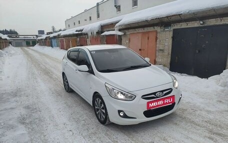 Hyundai Solaris II рестайлинг, 2014 год, 970 000 рублей, 3 фотография