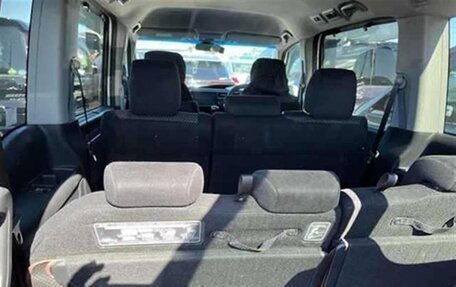 Honda Stepwgn IV, 2017 год, 1 520 000 рублей, 13 фотография