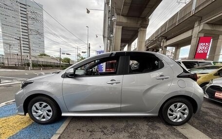 Toyota Yaris, 2022 год, 845 000 рублей, 4 фотография