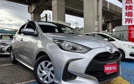 Toyota Yaris, 2022 год, 845 000 рублей, 3 фотография