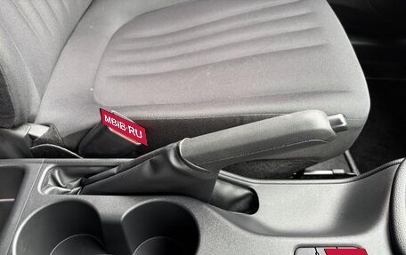 Toyota Yaris, 2022 год, 845 000 рублей, 25 фотография