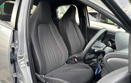 Toyota Yaris, 2022 год, 845 000 рублей, 34 фотография