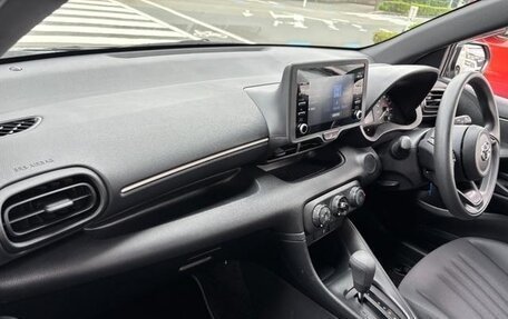 Toyota Yaris, 2022 год, 845 000 рублей, 35 фотография