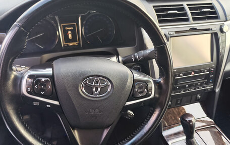 Toyota Camry, 2017 год, 2 200 000 рублей, 4 фотография