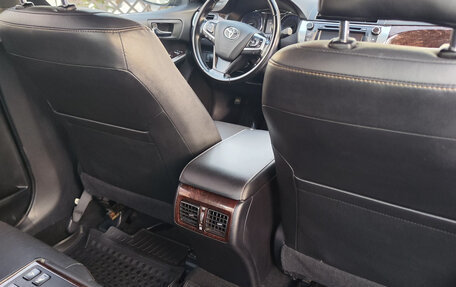 Toyota Camry, 2017 год, 2 200 000 рублей, 6 фотография