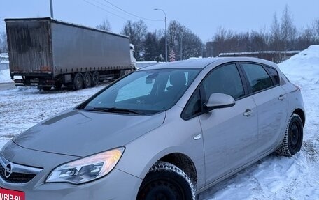 Opel Astra J, 2011 год, 849 000 рублей, 7 фотография