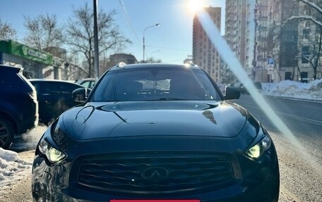 Infiniti FX II, 2010 год, 1 590 000 рублей, 21 фотография