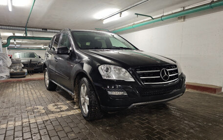 Mercedes-Benz M-Класс, 2010 год, 1 950 000 рублей, 3 фотография