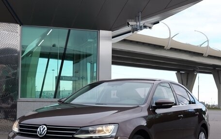 Volkswagen Jetta VI, 2018 год, 1 550 000 рублей, 2 фотография