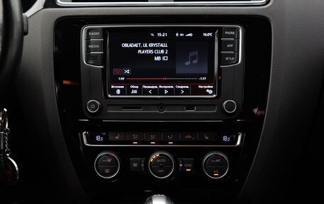 Volkswagen Jetta VI, 2018 год, 1 550 000 рублей, 15 фотография