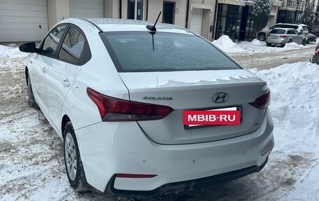 Hyundai Solaris II рестайлинг, 2017 год, 1 270 000 рублей, 5 фотография