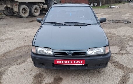 Nissan Primera II рестайлинг, 1994 год, 170 000 рублей, 5 фотография
