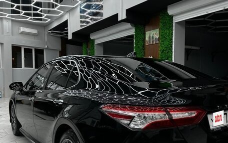 Toyota Camry, 2023 год, 3 350 000 рублей, 4 фотография