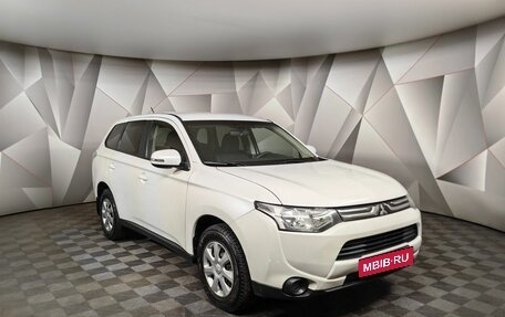 Mitsubishi Outlander III рестайлинг 3, 2013 год, 1 343 000 рублей, 3 фотография