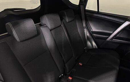 Toyota RAV4, 2019 год, 2 950 000 рублей, 15 фотография