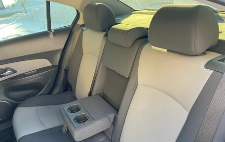 Chevrolet Cruze II, 2009 год, 599 000 рублей, 9 фотография